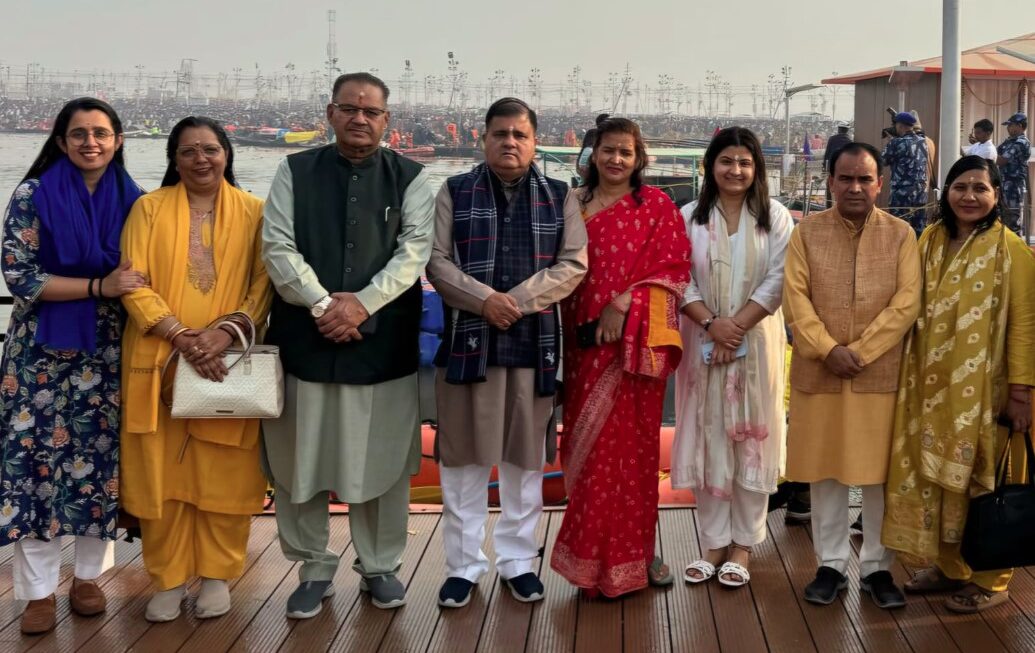 प्रयागराज पहुंचे कैबिनेट मंत्री गणेश जोशी, महाशिवरात्रि पर त्रिवेणी संगम में लगाई आस्था की डुबकी