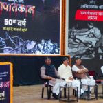 मुख्यमंत्री धामी ने लोकतंत्र सेनानियों को किया सम्मानित