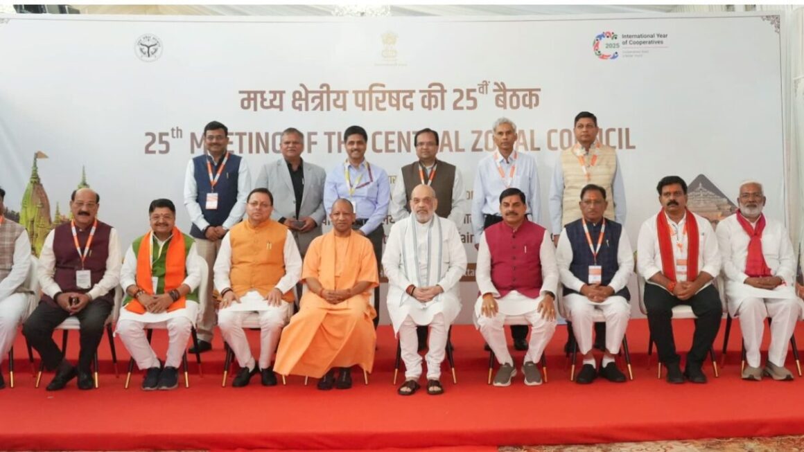 मुख्यमंत्री धामी ने मध्य क्षेत्रीय परिषद की बैठक में राज्य से जुड़े अनेक महत्वपूर्ण मुद्दों को उठाया