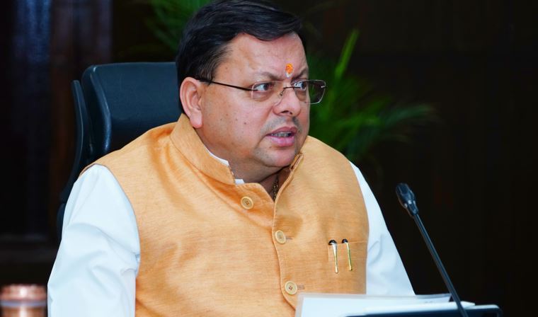 धामी सरकार का बड़ा ऐलान, कांवड़ मार्ग में स्थित खाद्य की दुकान पर मालिक का नाम, लाइसेंस और पहचान पत्र दिखाना जरूरी