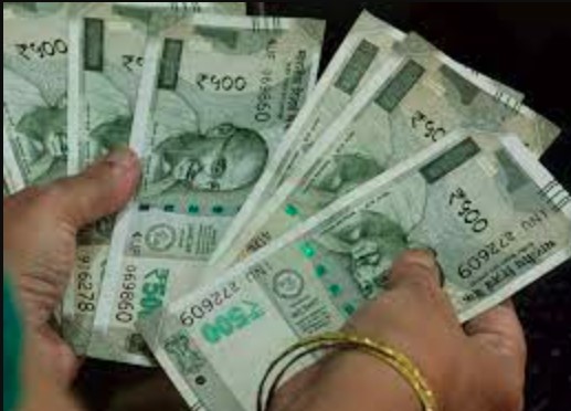 आईटीआई छात्रों को हर महीने मिलेंगे ₹8000 रुपये, ड्रेस के लिए भी मिलेगा पैसा