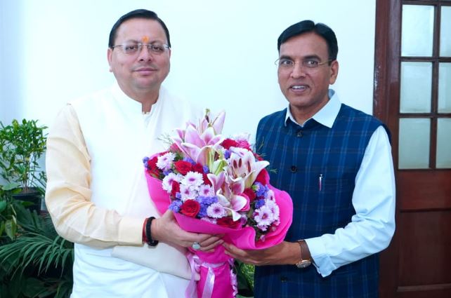 उत्तराखंड में खेलों के विकास को मिलेगा नया आयाम: मुख्यमंत्री पुष्कर सिंह धामी ने केंद्रीय खेल मंत्री से की मुलाकात