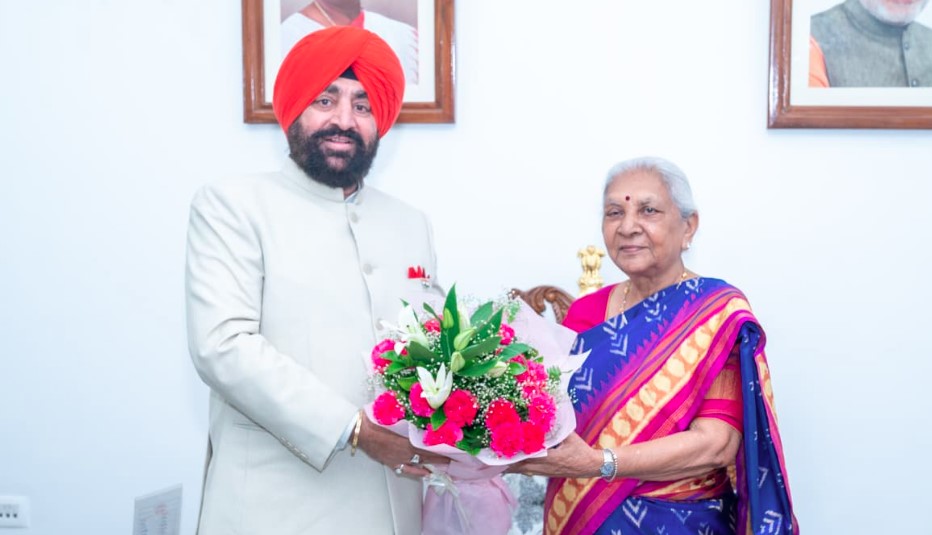 उत्तराखंड और यूपी के राज्यपालों की भेंट, शिक्षा-स्वास्थ्य पर हुआ विचार-विमर्श