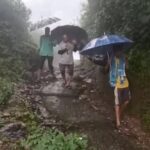 मरते दम तक नसीब न हुई सड़क, 12 किमी पगडंडी से गांव लौटा शव