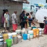 देहरादून आपदा- शिखर फॉल से जुड़ी मुख्य पेयजल लाइन पूरी तरह क्षतिग्रस्त, पानी के लिए तरसे हजारों लोग