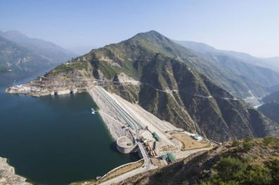 टिहरी बांध की झील अपनी अधिकतम क्षमता के करीब, THDC ने शुरू किया जल छोड़ा