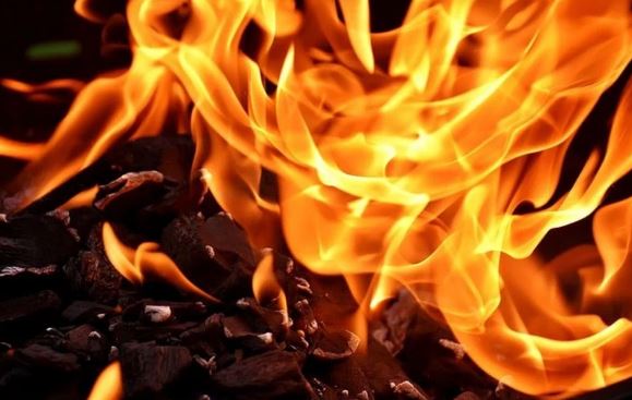 दीपावली की धूमधाम के बीच देहरादून में 12 जगहों पर लगी आग