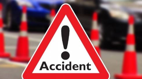 दर्दनाक हादसा- पश्चिमी युगांडा में आमने-सामने भिड़ी दो बसें, 63 लोगों की मौतv