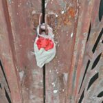 बिना स्वीकृति निर्माण करने वालों पर एमडीडीए का सख्त शिकंजा, जौलीग्रांट में अनाधिकृत निर्माण को किया सील