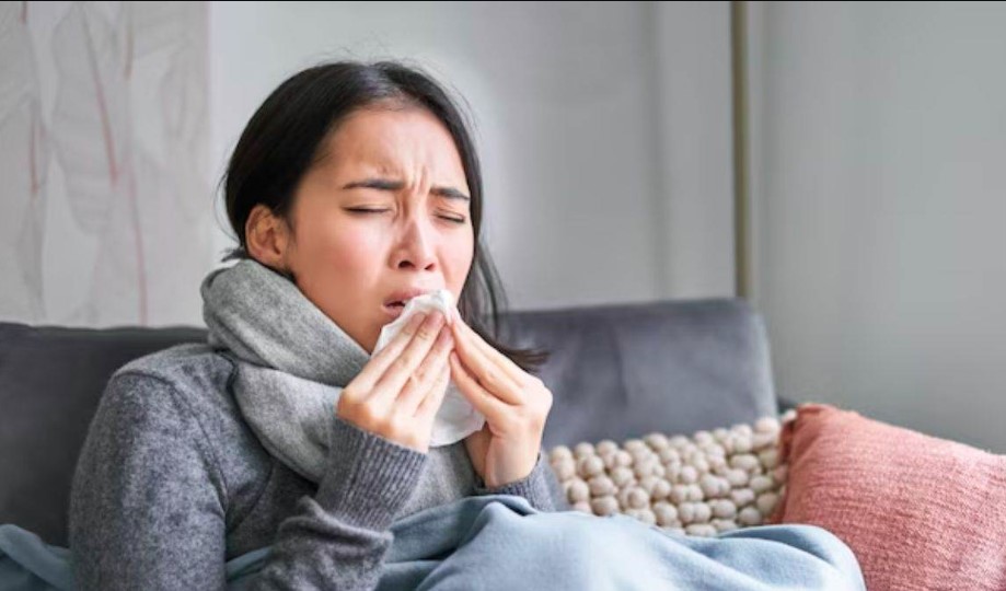 ठंड क्यों बढ़ा देती है निमोनिया का खतरा? आइये जानते हैं क्या कहते हैं स्वास्थ्य विशेषज्ञ