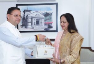 मुख्यमंत्री धामी ने प्रसिद्ध अभिनेत्री एवं लोकसभा सांसद हेमा मालिनी से की शिष्टाचार भेंट