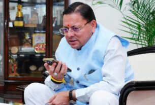 मुख्यमंत्री धामी ने उत्तराखंड बोर्ड परीक्षा के टॉपर्स से की फोन पर बात, दी शुभकामनाएं