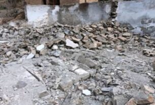 जिले में चिन्हित 64 पूर्णतः निर्जीर्ण विद्यालय भवनों में से 56 ध्वस्त