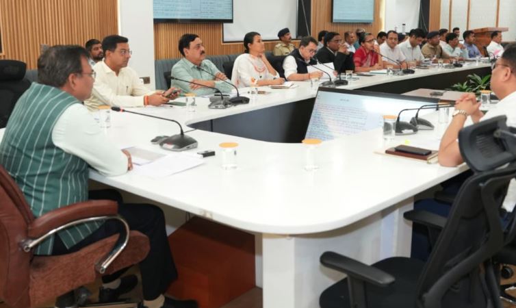 मुख्य सचिव आनन्द बर्द्धन ने कुम्भ मेला – 2027 की तैयारियों को लेकर ली बैठक