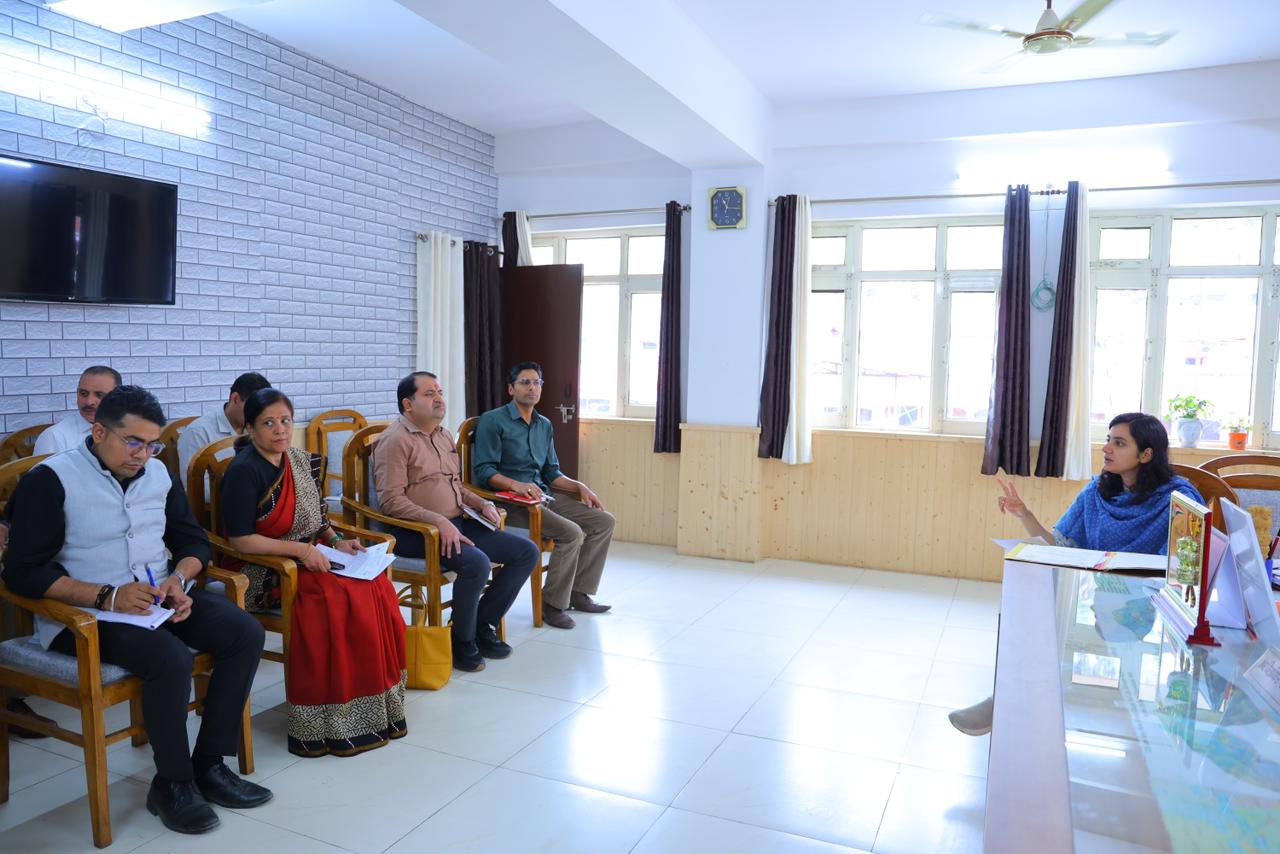 NEET UG 2026 को लेकर पौड़ी प्रशासन अलर्ट, तैयारियों की समीक्षा