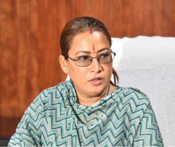 महिलाएं लेकर रहेगी अपना अधिकार- रेखा आर्या