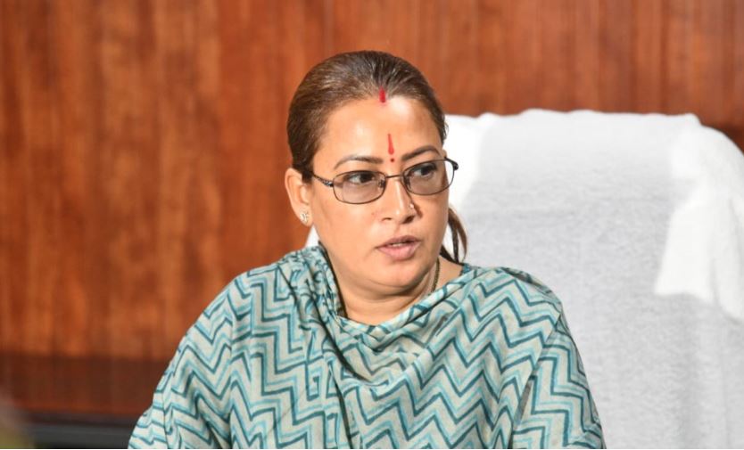 महिलाएं लेकर रहेगी अपना अधिकार- रेखा आर्या