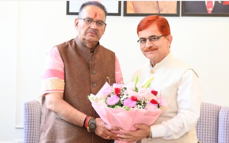 कृषि मंत्री गणेश जोशी से मिले पंतनगर विश्वविद्यालय के नव नियुक्त कुलपति प्रो. शिवेन्द्र कश्यप