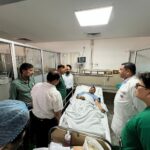 पैनेसिया हॉस्पिटल अग्निकांड के बाद स्वास्थ्य मंत्री सुबोध उनियाल ने जाना मरीजों एवं घायल पुलिसकर्मियों का हाल