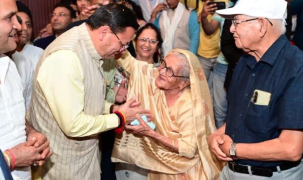 बुजुर्ग समाज और राष्ट्र की अमूल्य धरोहर-सीएम धामी