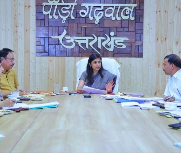 SIR एवं जनगणना कार्यों को लेकर जिलाधिकारी ने समयबद्ध और पारदर्शी क्रियान्वयन के दिए निर्देश