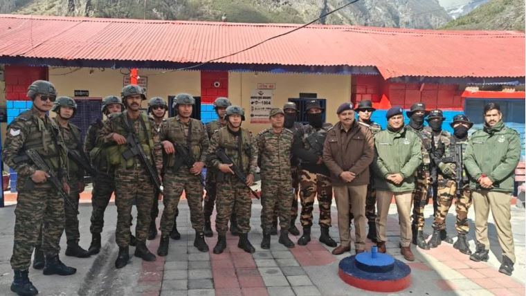 धाम की सुरक्षा सर्वोपरि- बद्रीनाथ में पुलिस व एटीएस द्वारा चलाया गया सघन चैकिंग अभियान