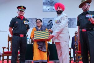 देश सदैव शहीदों के बलिदान और उनके परिवारों के योगदान का ऋणी रहेगा- राज्यपाल