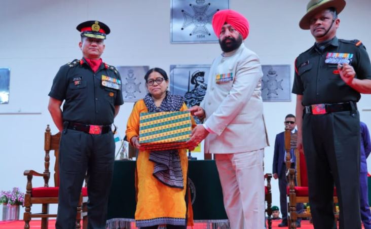 देश सदैव शहीदों के बलिदान और उनके परिवारों के योगदान का ऋणी रहेगा- राज्यपाल
